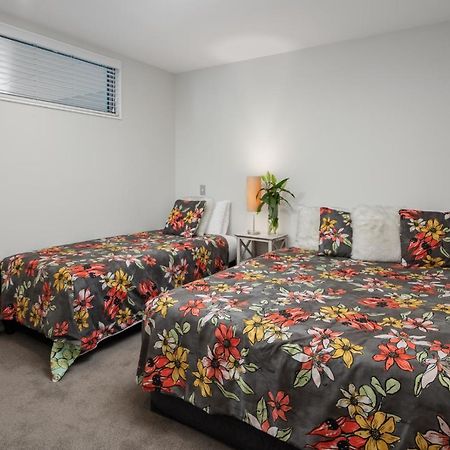 Pohutukawa Apartment Picton Bagian luar foto