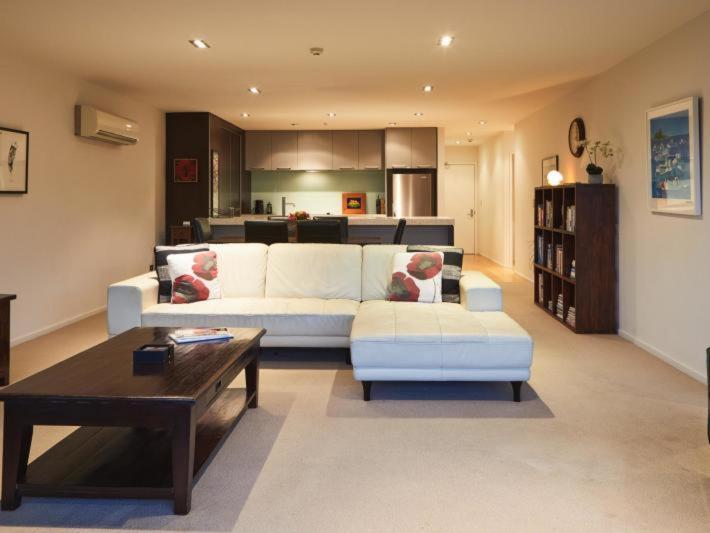 Pohutukawa Apartment Picton Bagian luar foto